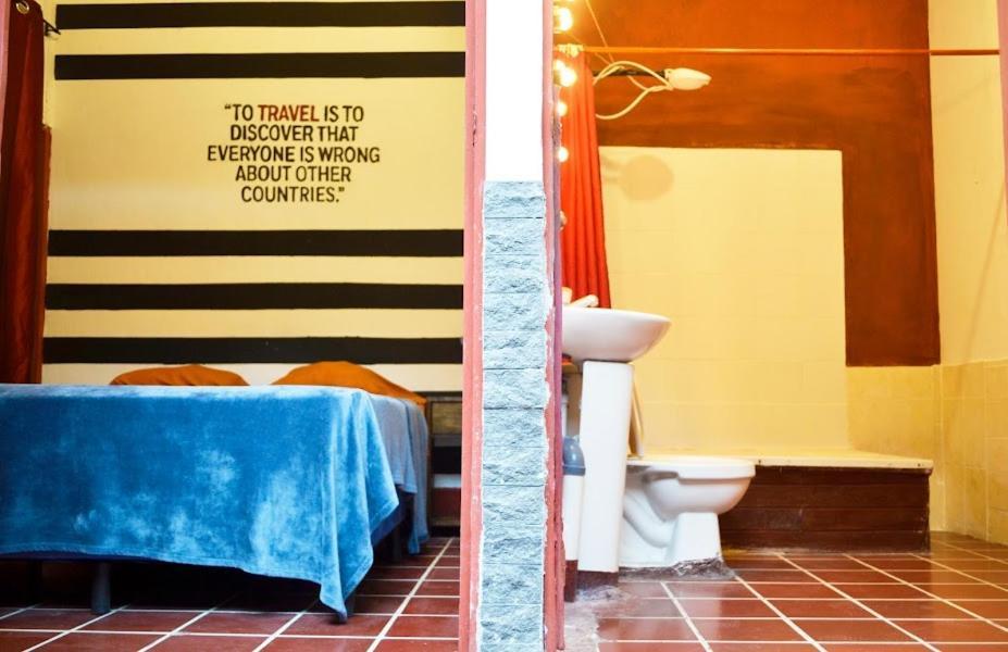 Nostalgic Hostel B&B Guatemala City ภายนอก รูปภาพ